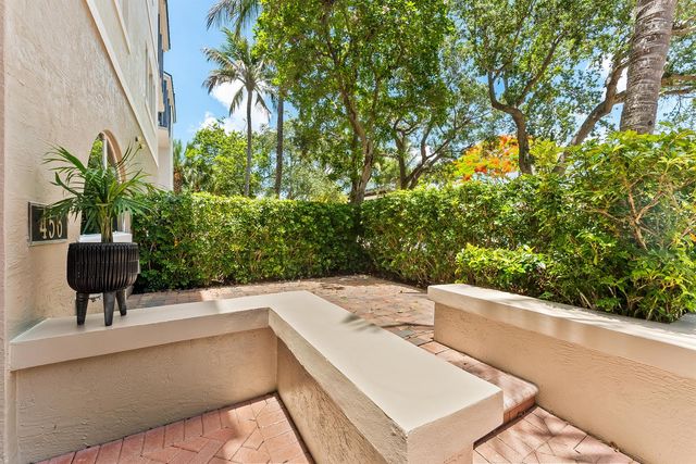 456 E Boca Raton Road, Boca Raton, FL 33432