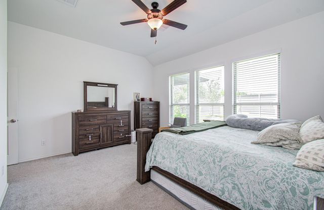 4722 Crest Hill Dr, Manvel, TX 77578