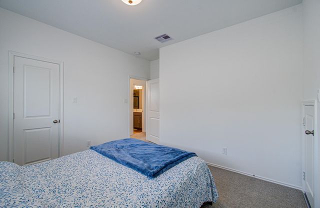 4722 Crest Hill Dr, Manvel, TX 77578