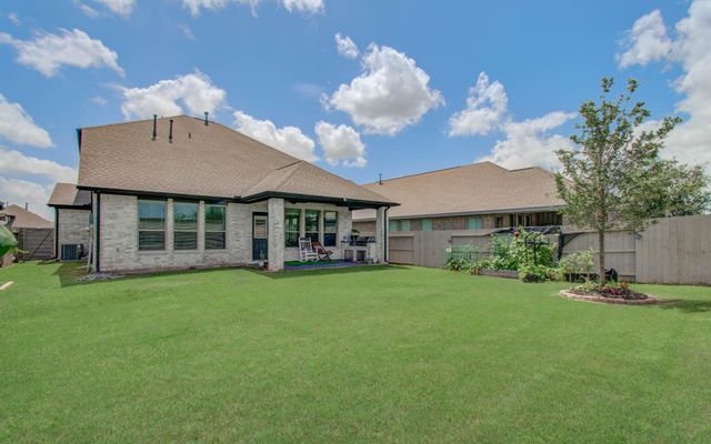 4722 Crest Hill Dr, Manvel, TX 77578