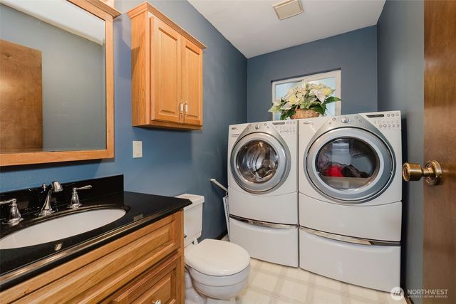 3073 SE Misty Court, Port Orchard, WA 98367