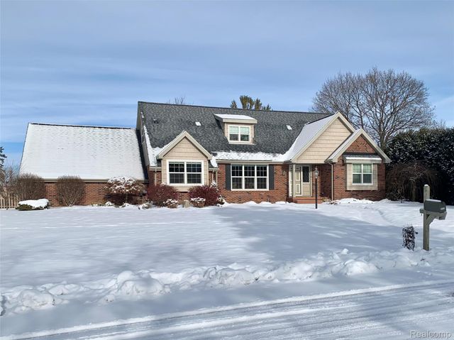 5113 Candlewood Drive, Grand Blanc, MI 48439