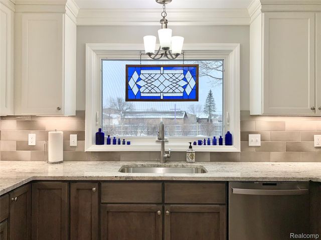 5113 Candlewood Drive, Grand Blanc, MI 48439