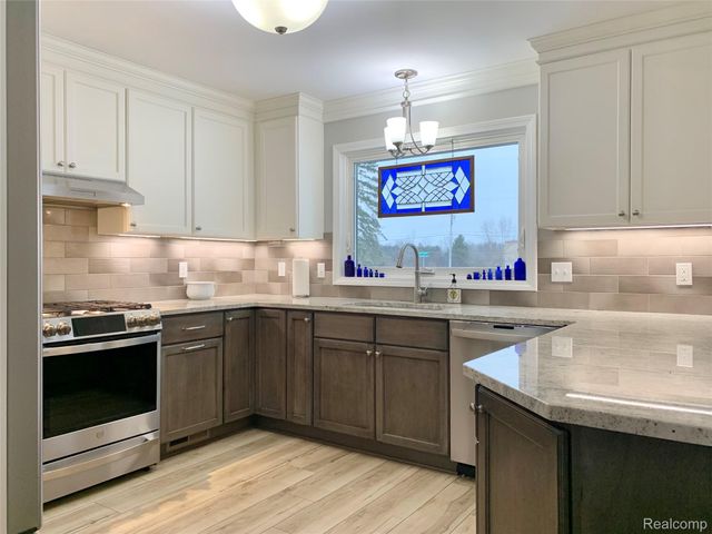 5113 Candlewood Drive, Grand Blanc, MI 48439