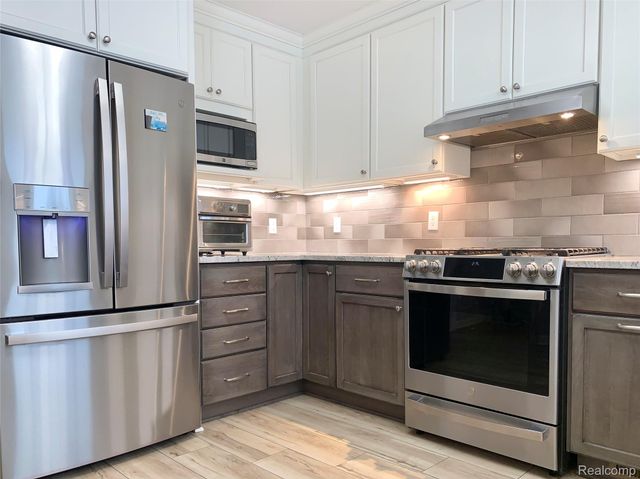 5113 Candlewood Drive, Grand Blanc, MI 48439