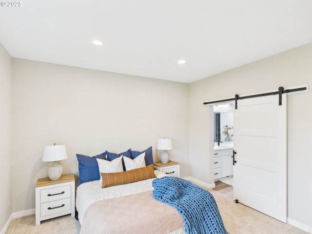 1269 Avenue D, Seaside, OR 97138