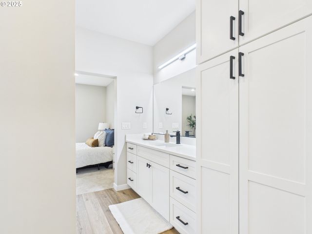 1269 Avenue D, Seaside, OR 97138