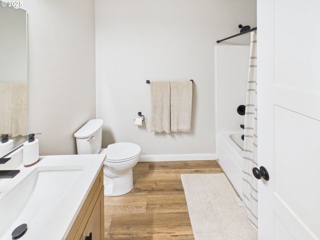 1269 Avenue D, Seaside, OR 97138