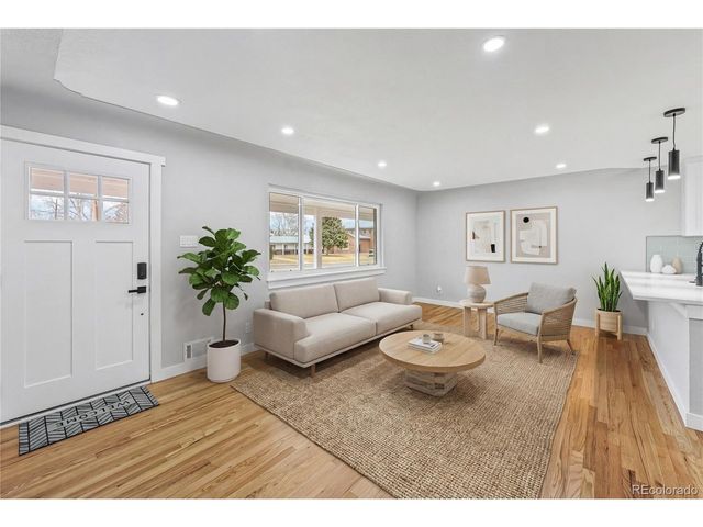 7194 W 68th Ave, Arvada, CO 80003