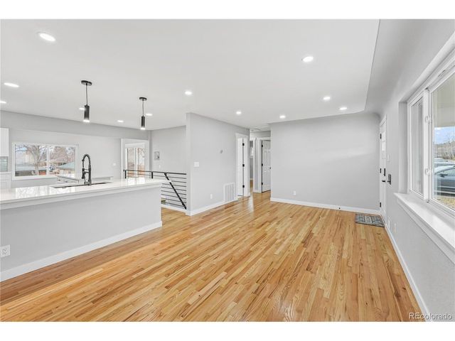 7194 W 68th Ave, Arvada, CO 80003