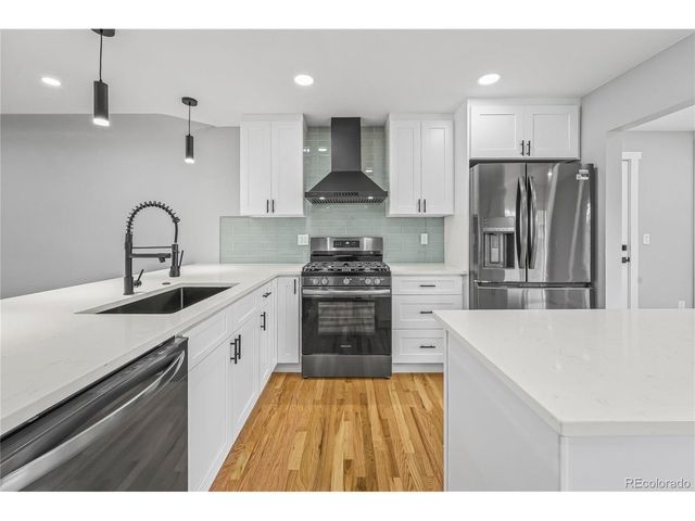 7194 W 68th Ave, Arvada, CO 80003