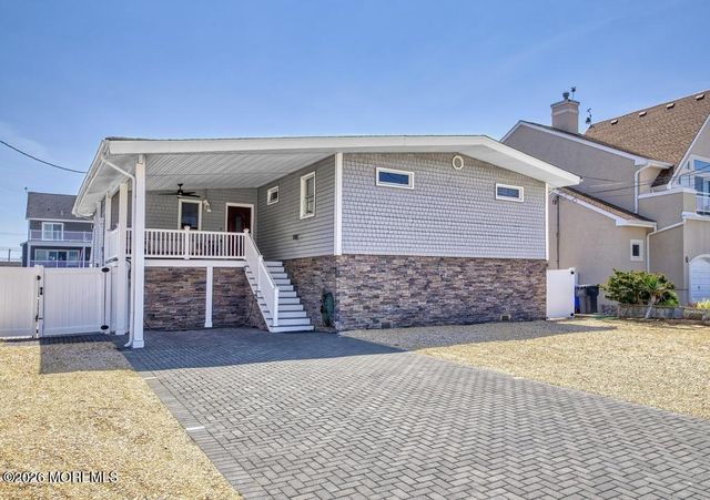 333 Maria Drive, Toms River, NJ 08753