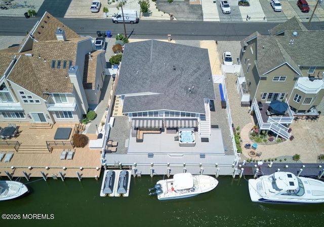 333 Maria Drive, Toms River, NJ 08753