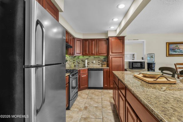 333 Maria Drive, Toms River, NJ 08753