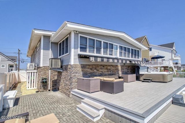333 Maria Drive, Toms River, NJ 08753
