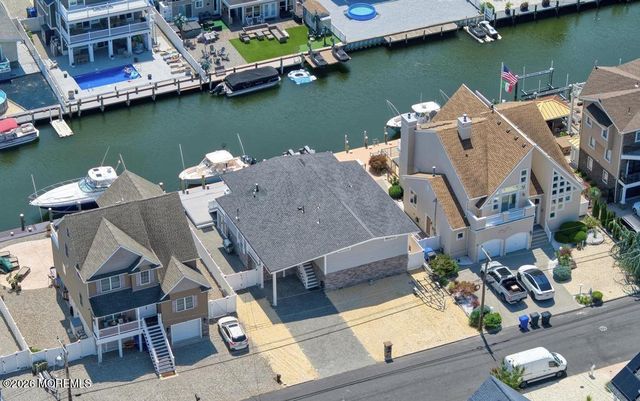 333 Maria Drive, Toms River, NJ 08753