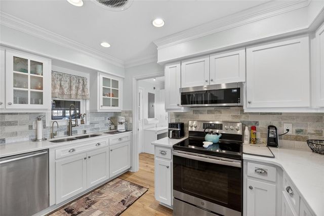 108 WHITETAIL COURT, Sun City Center, FL 33573