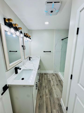 7900 Whirlaway Street, Bakersfield, CA 93307