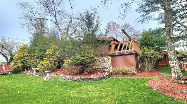12 Donenfeld Drive, Kauneonga Lake, NY 12749