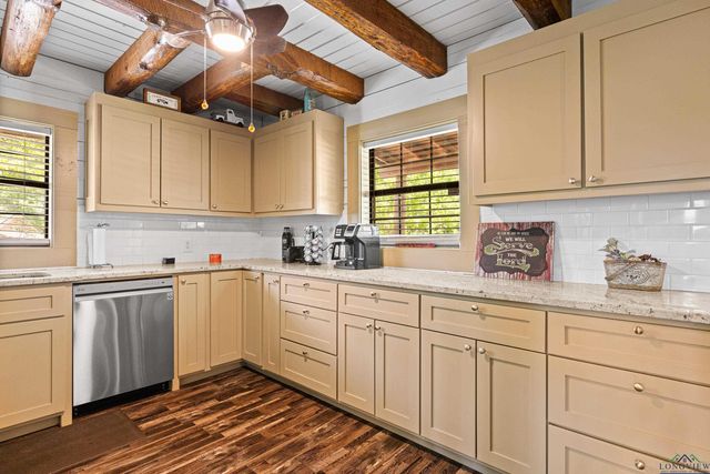 111 Inwood, Avinger, TX 75630