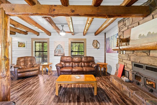 111 Inwood, Avinger, TX 75630