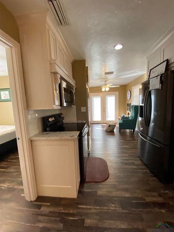 111 Inwood, Avinger, TX 75630