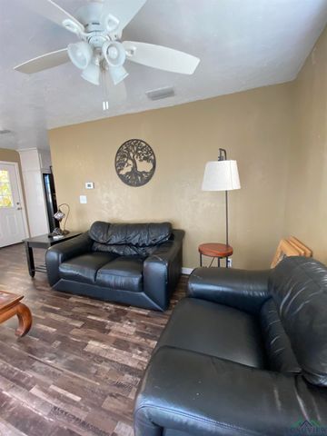 111 Inwood, Avinger, TX 75630