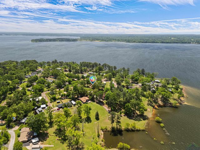 111 Inwood, Avinger, TX 75630