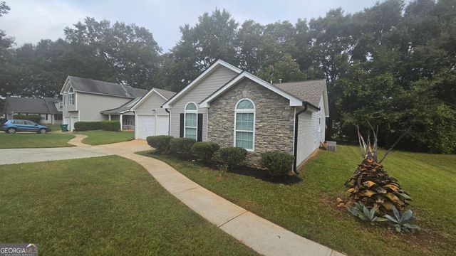 208 Nadia Court, Locust Grove, GA 30248