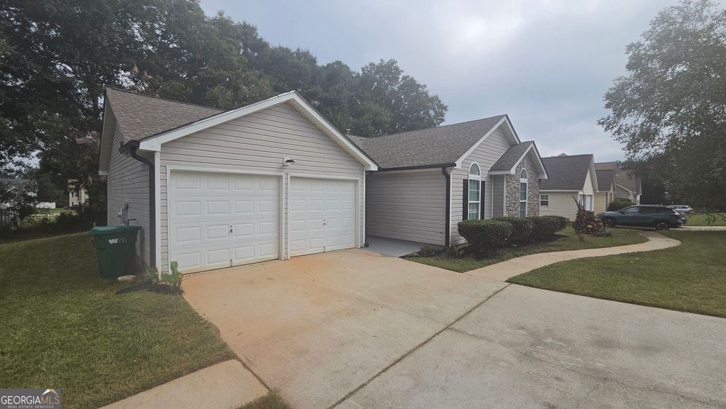 208 Nadia Court, Locust Grove, GA 30248 — photo 4