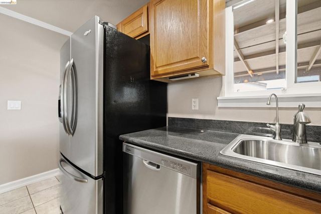 1621 Edgewood Dr, Oakley, CA 94561