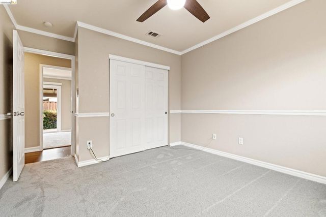 1621 Edgewood Dr, Oakley, CA 94561
