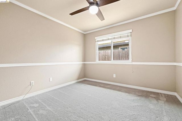 1621 Edgewood Dr, Oakley, CA 94561
