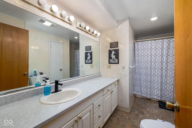 244 E 75th Street, Anderson, IN 46013