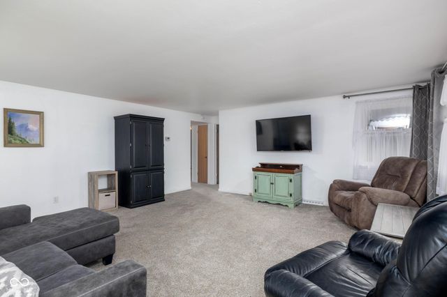 244 E 75th Street, Anderson, IN 46013