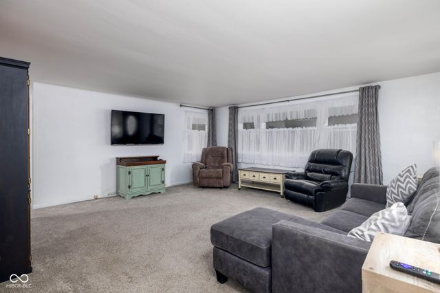 244 E 75th Street, Anderson, IN 46013