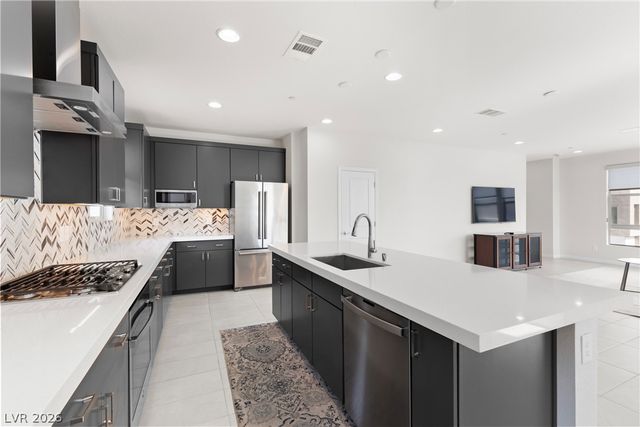 11527 Hawking Avenue, Las Vegas, NV 89138