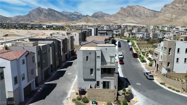 11527 Hawking Avenue, Las Vegas, NV 89138