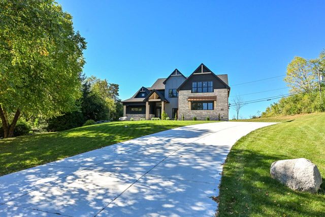 13145 Kittridge COURT, Brookfield, WI 53005