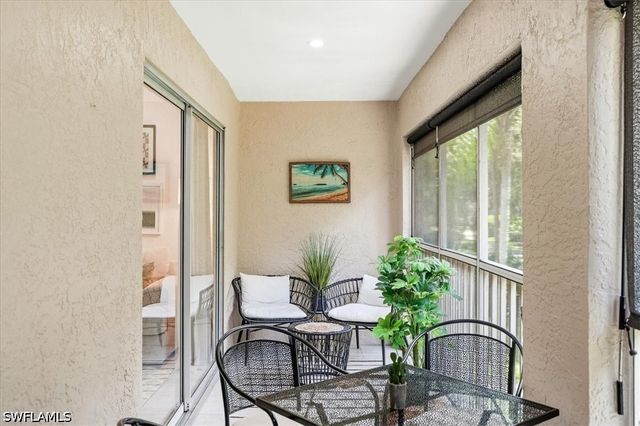 1714 Kings Lake BLVD 202, Naples, FL 34112