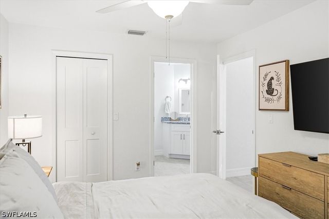 1714 Kings Lake BLVD 202, Naples, FL 34112