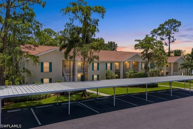 1714 Kings Lake BLVD 202, Naples, FL 34112