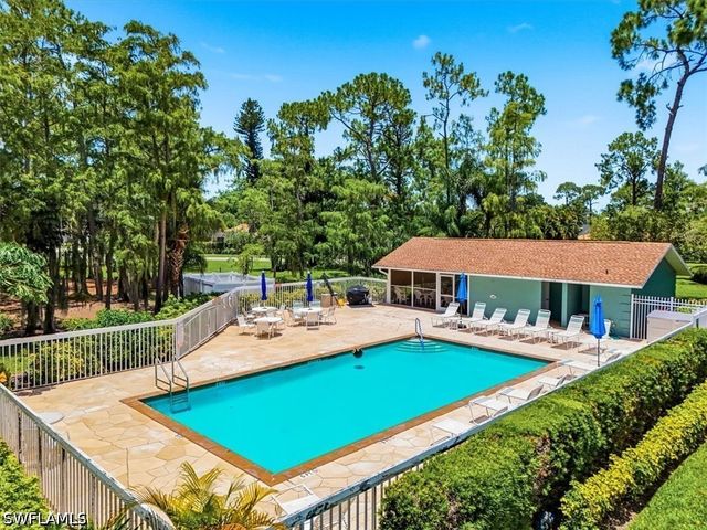 1714 Kings Lake BLVD 202, Naples, FL 34112