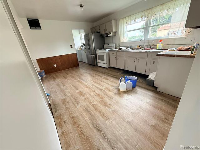 4255 Millis Road, North Branch, MI 48461