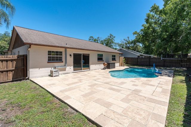 14006 CASCADE LANE, Tampa, FL 33618