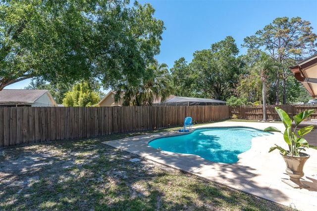 14006 CASCADE LANE, Tampa, FL 33618