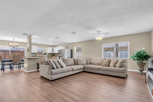 14006 CASCADE LANE, Tampa, FL 33618