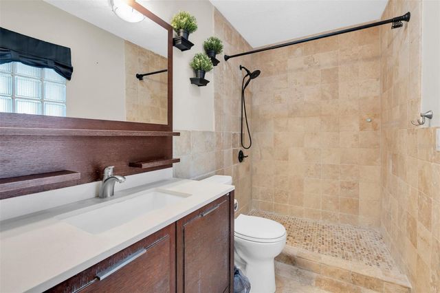 14006 CASCADE LANE, Tampa, FL 33618