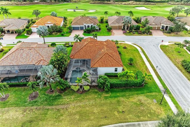 8201 HERITAGE GRAND PLACE, Bradenton, FL 34212