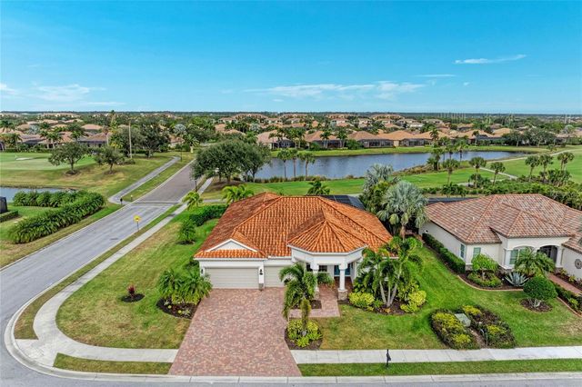 8201 HERITAGE GRAND PLACE, Bradenton, FL 34212